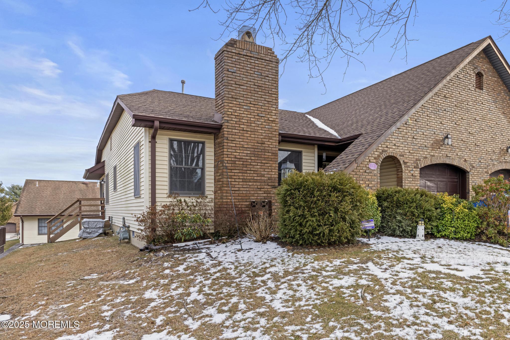 11 Elm Road, 8