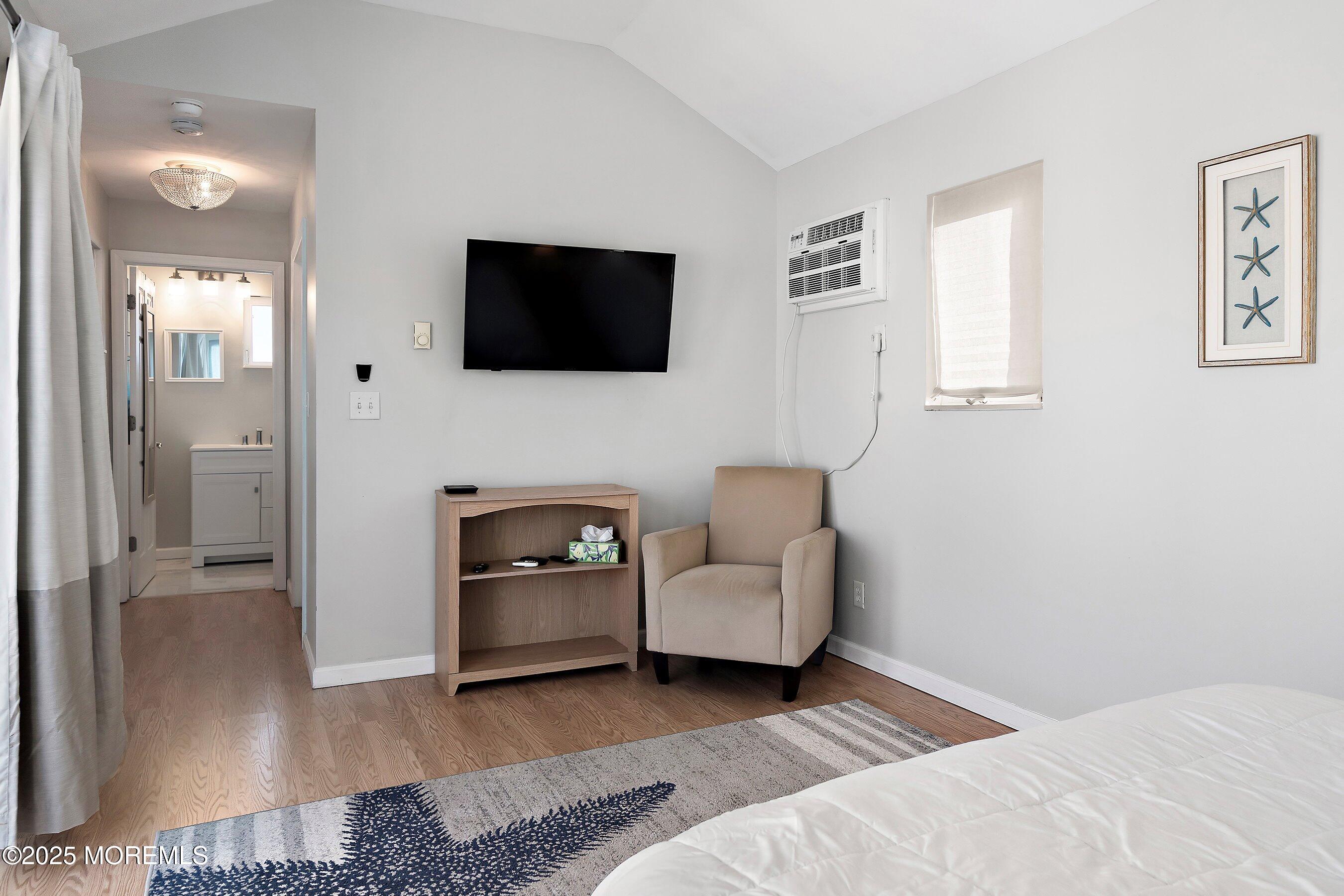 1A W Louisiana Avenue 1
