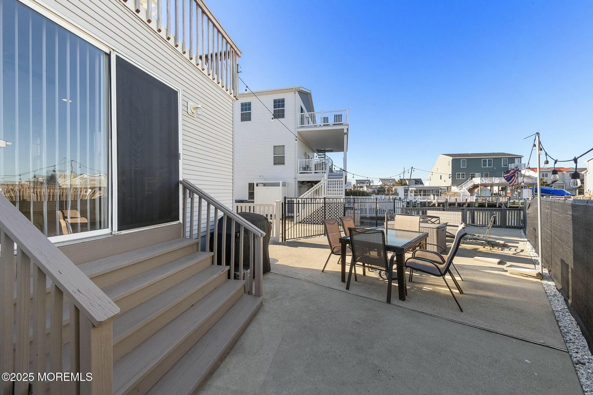1101 Walter Boulevard