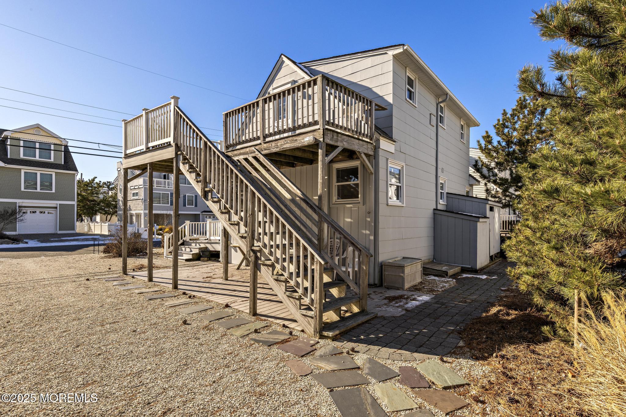 15 Carolina Avenue