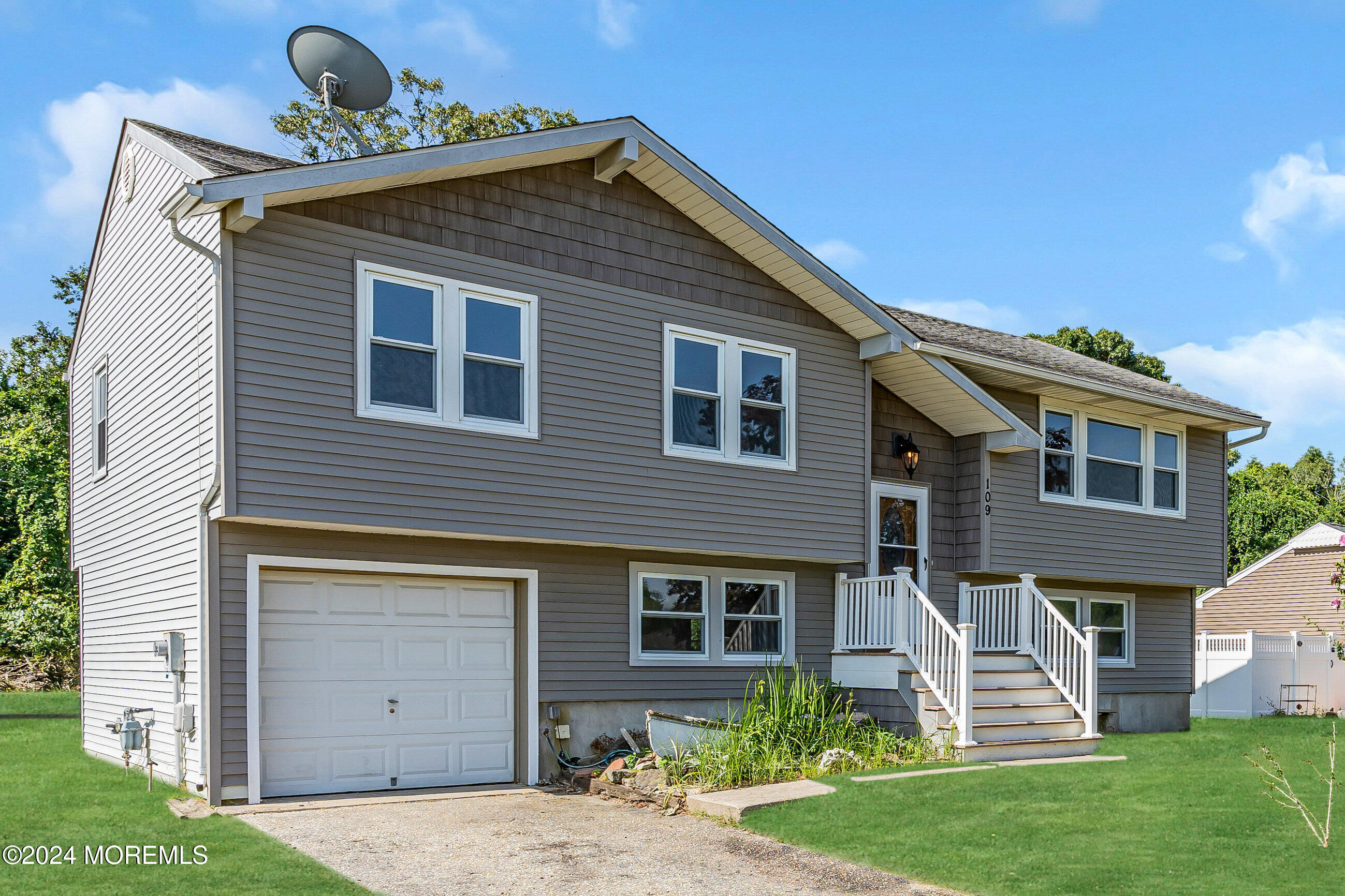 109 Driftwood Lane