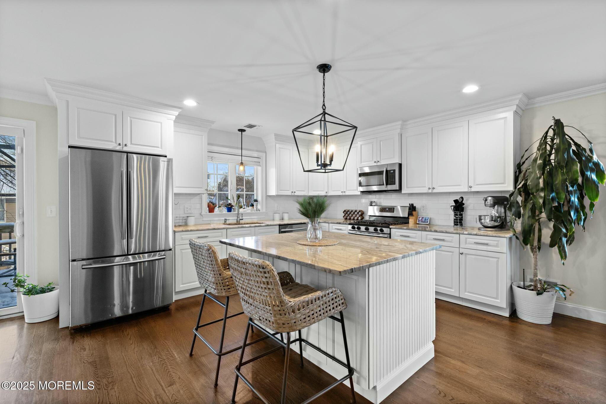 9 Montana Avenue