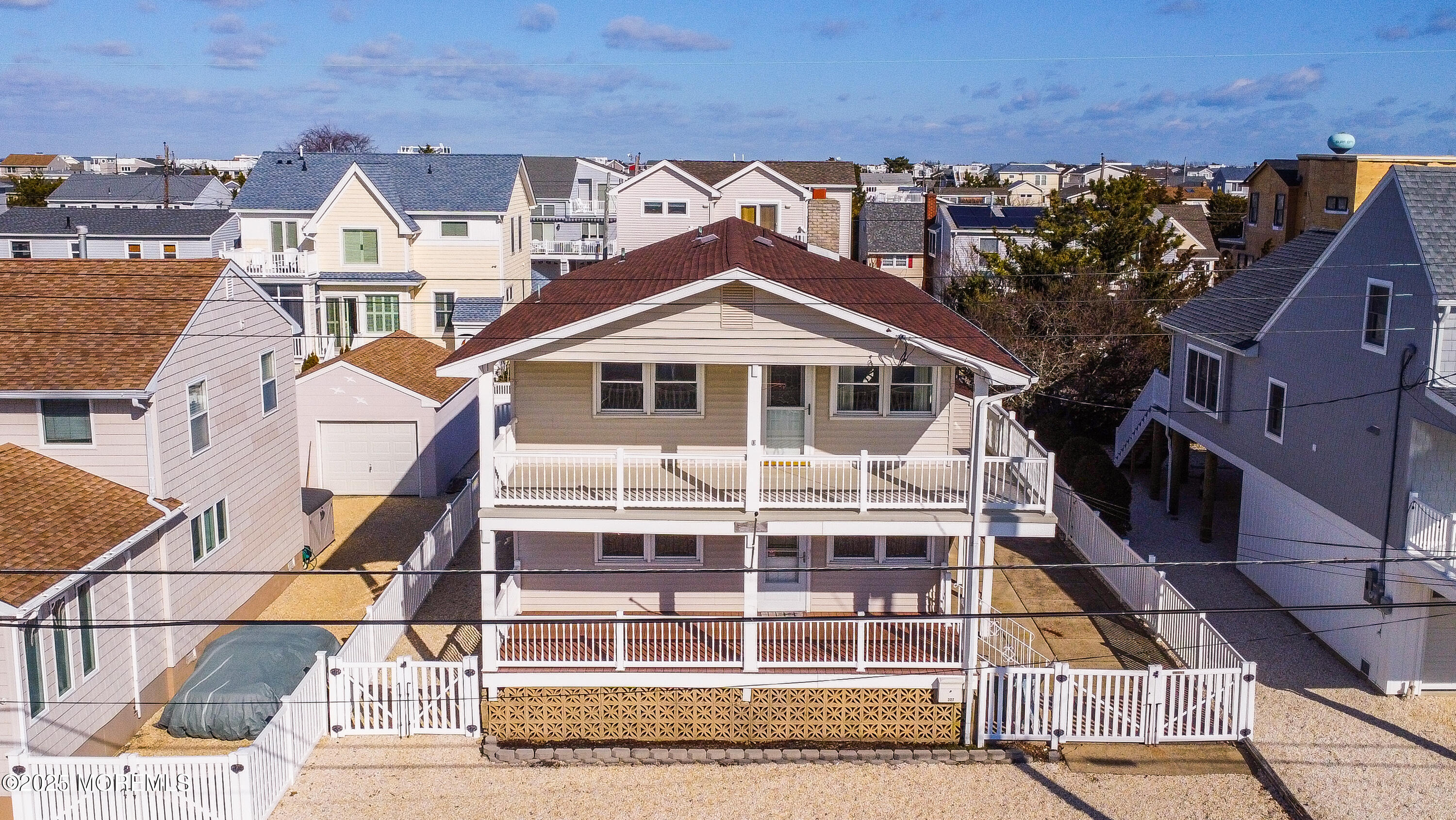 327 N 1st Street