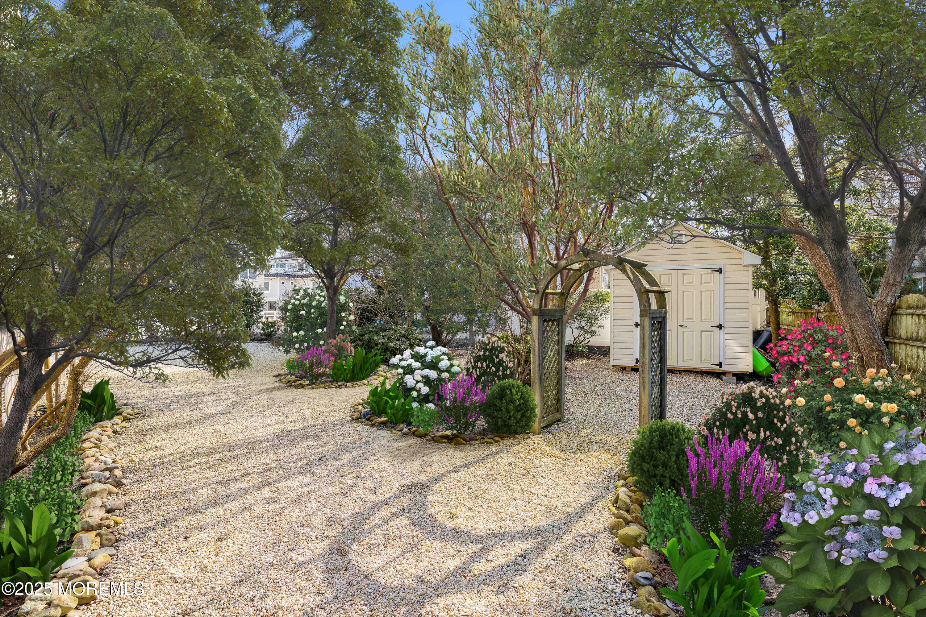 108 Roxie Avenue 2