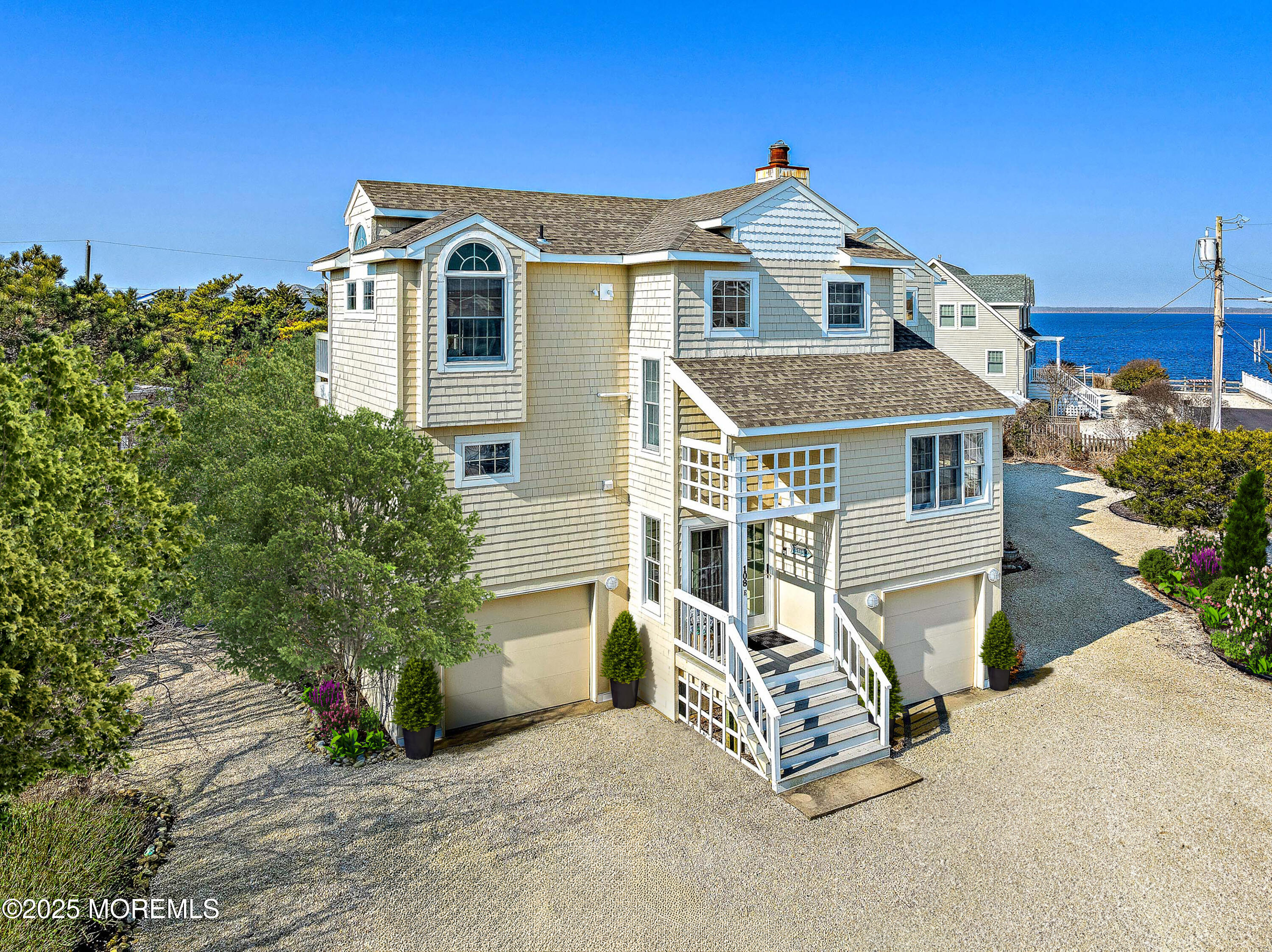 108 Roxie Avenue 2