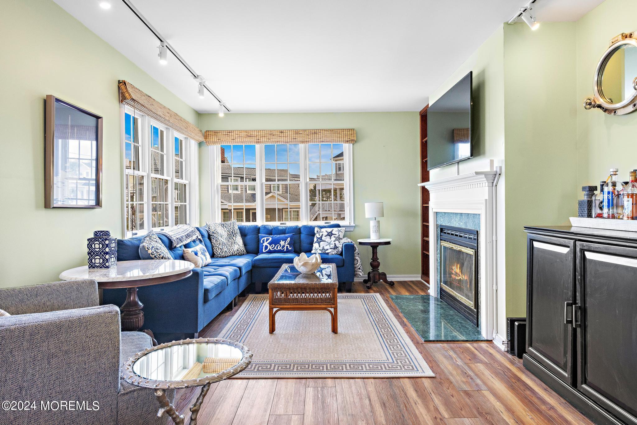108 Roxie Avenue 2