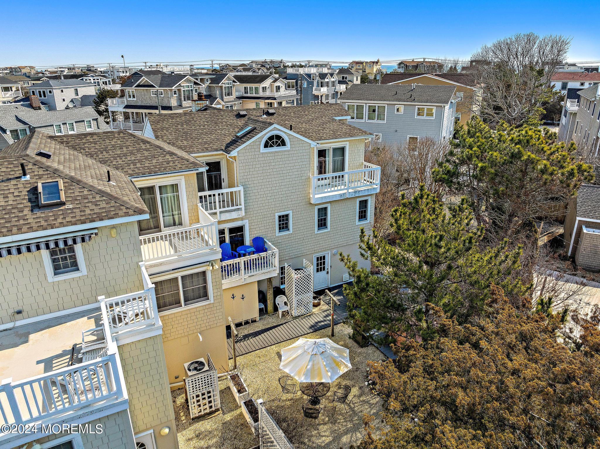 108 Roxie Avenue 2
