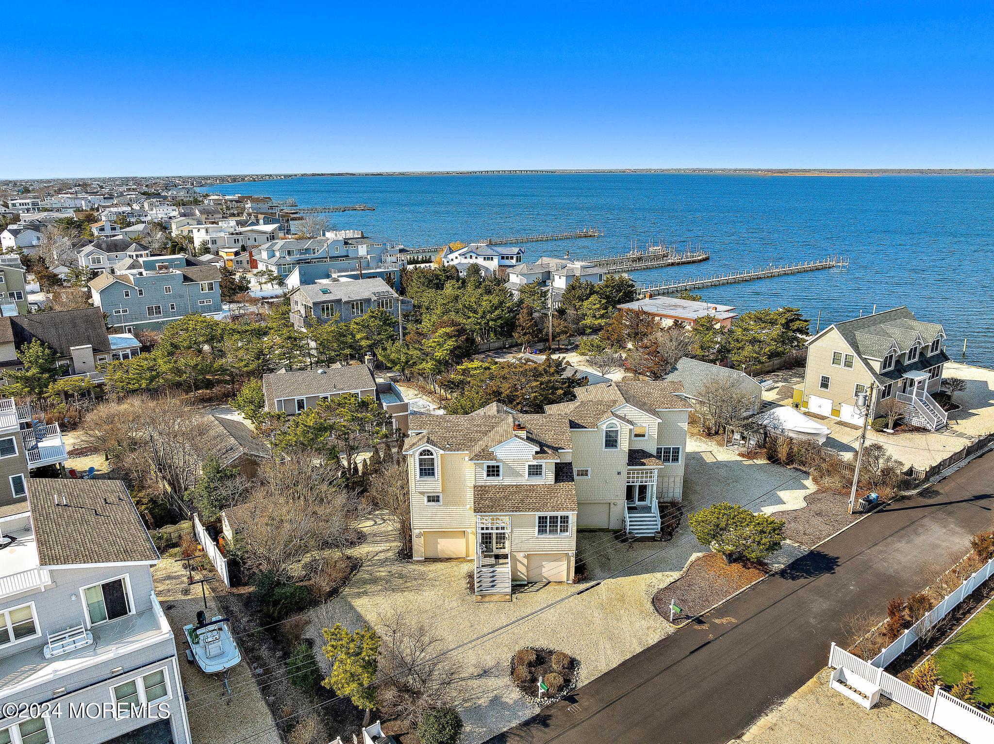108 Roxie Avenue 2