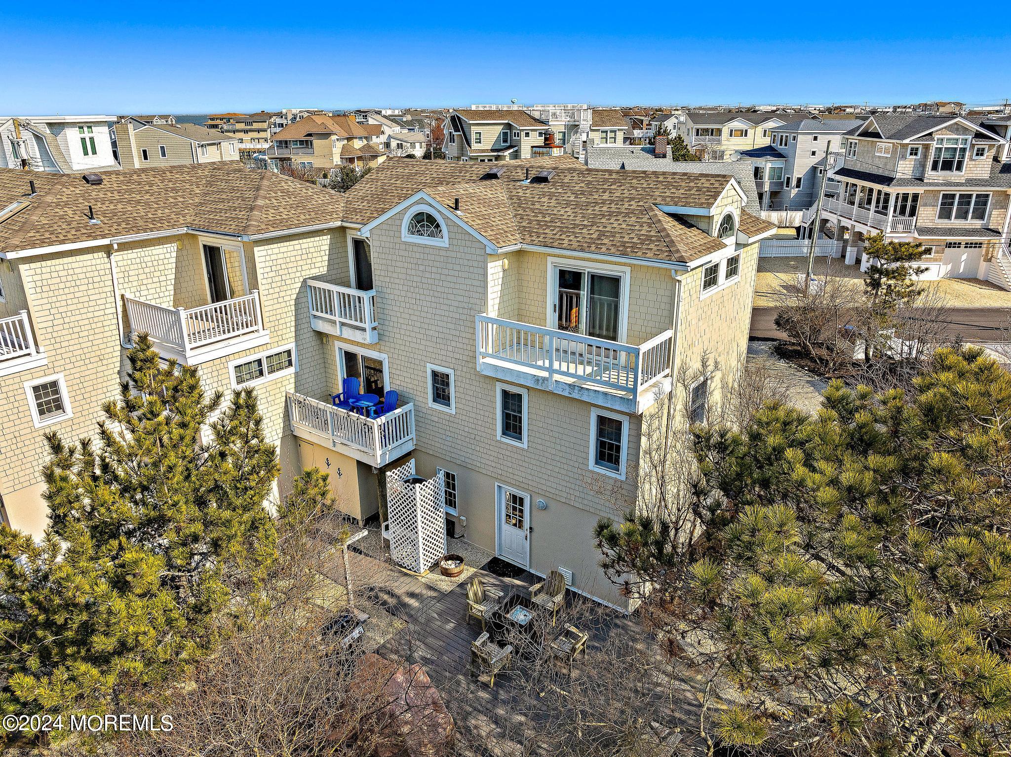 108 Roxie Avenue 2