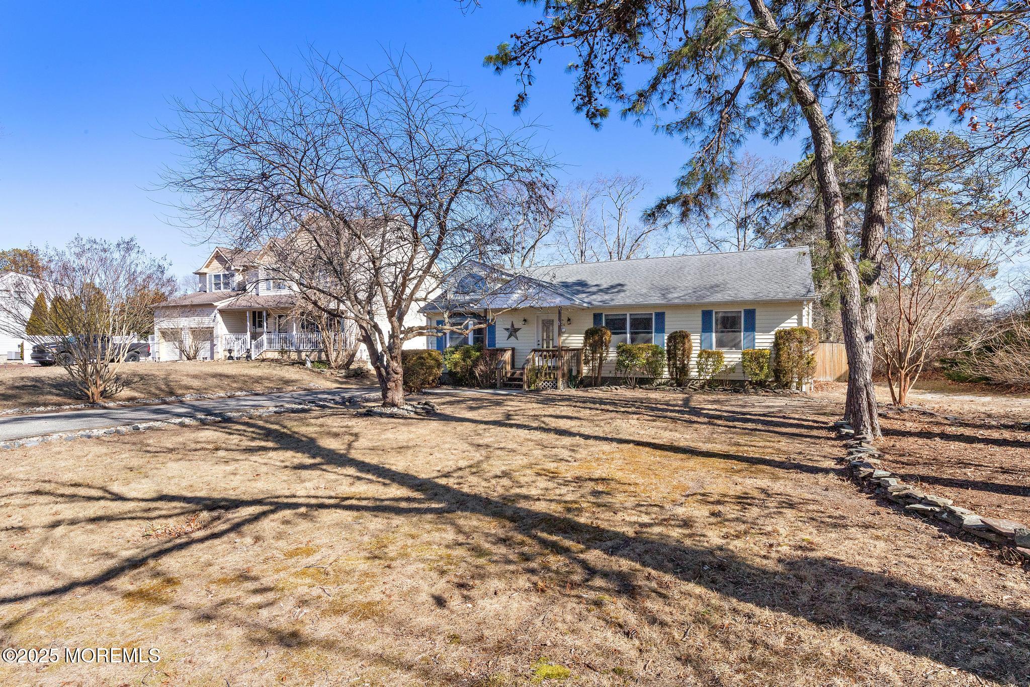 26 Mayflower Drive