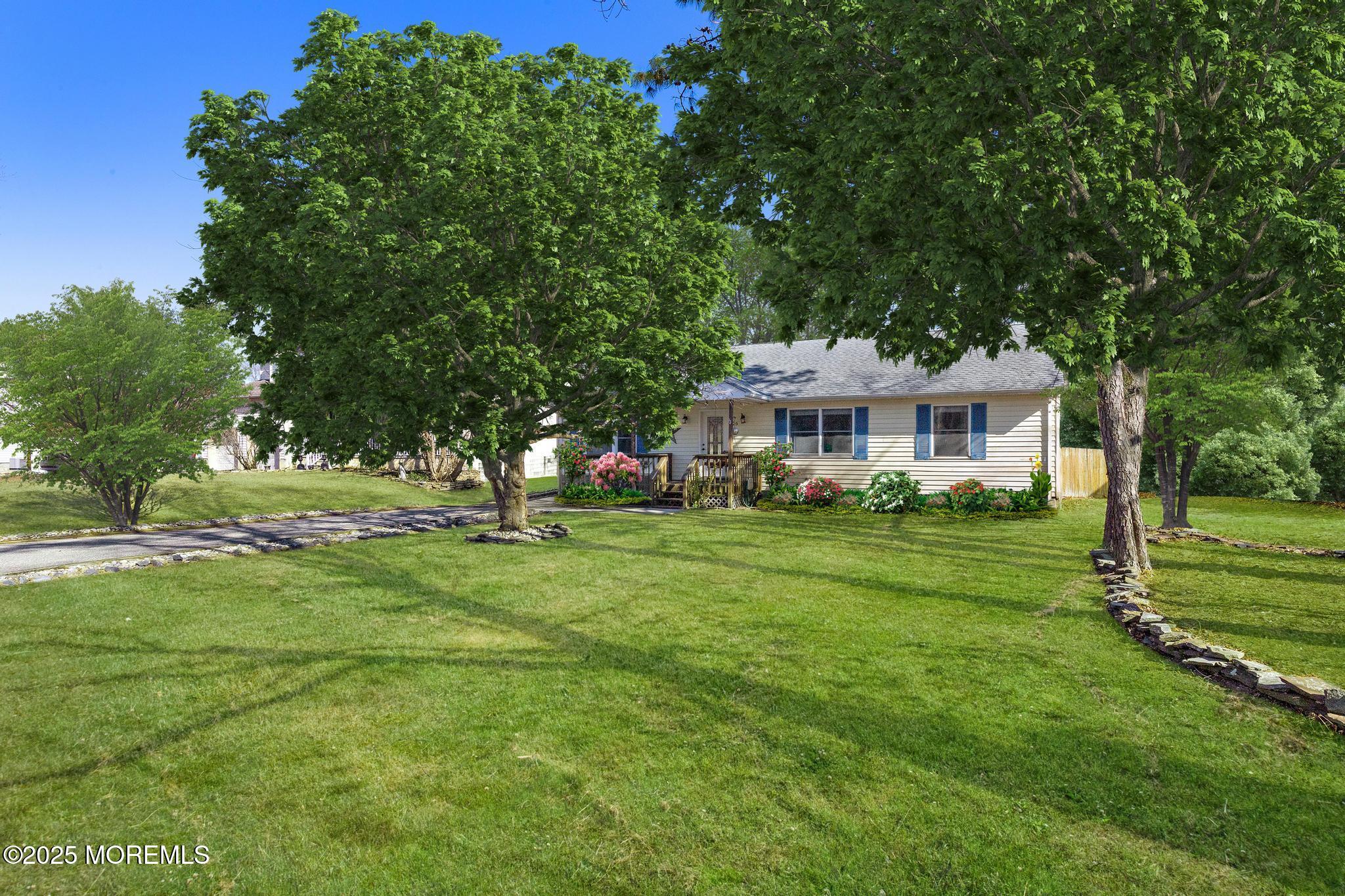 26 Mayflower Drive