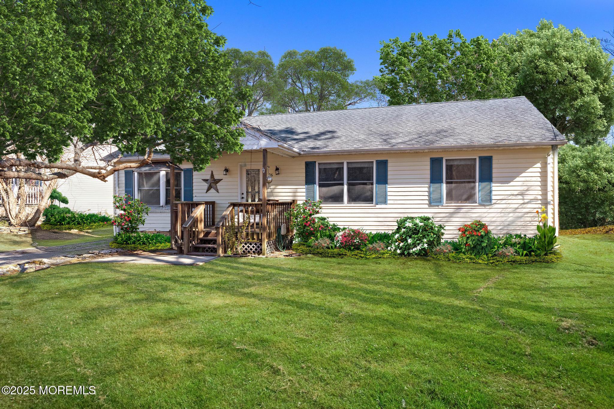 26 Mayflower Drive