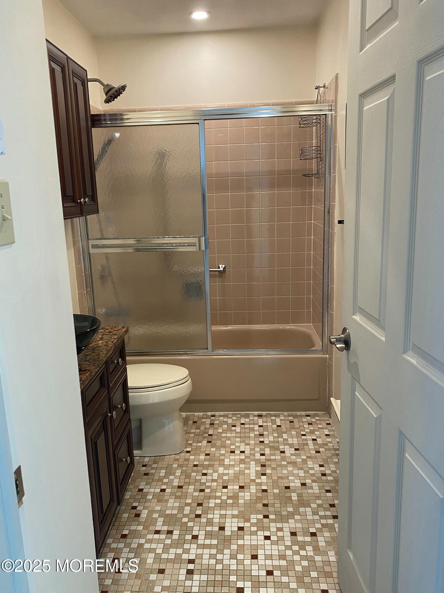1244D Hamilton Court