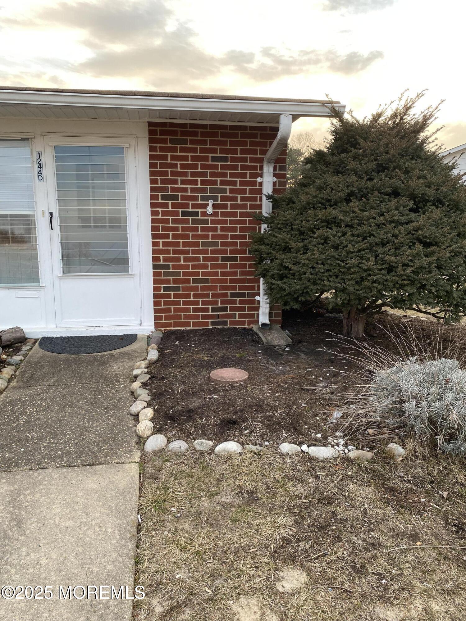 1244D Hamilton Court
