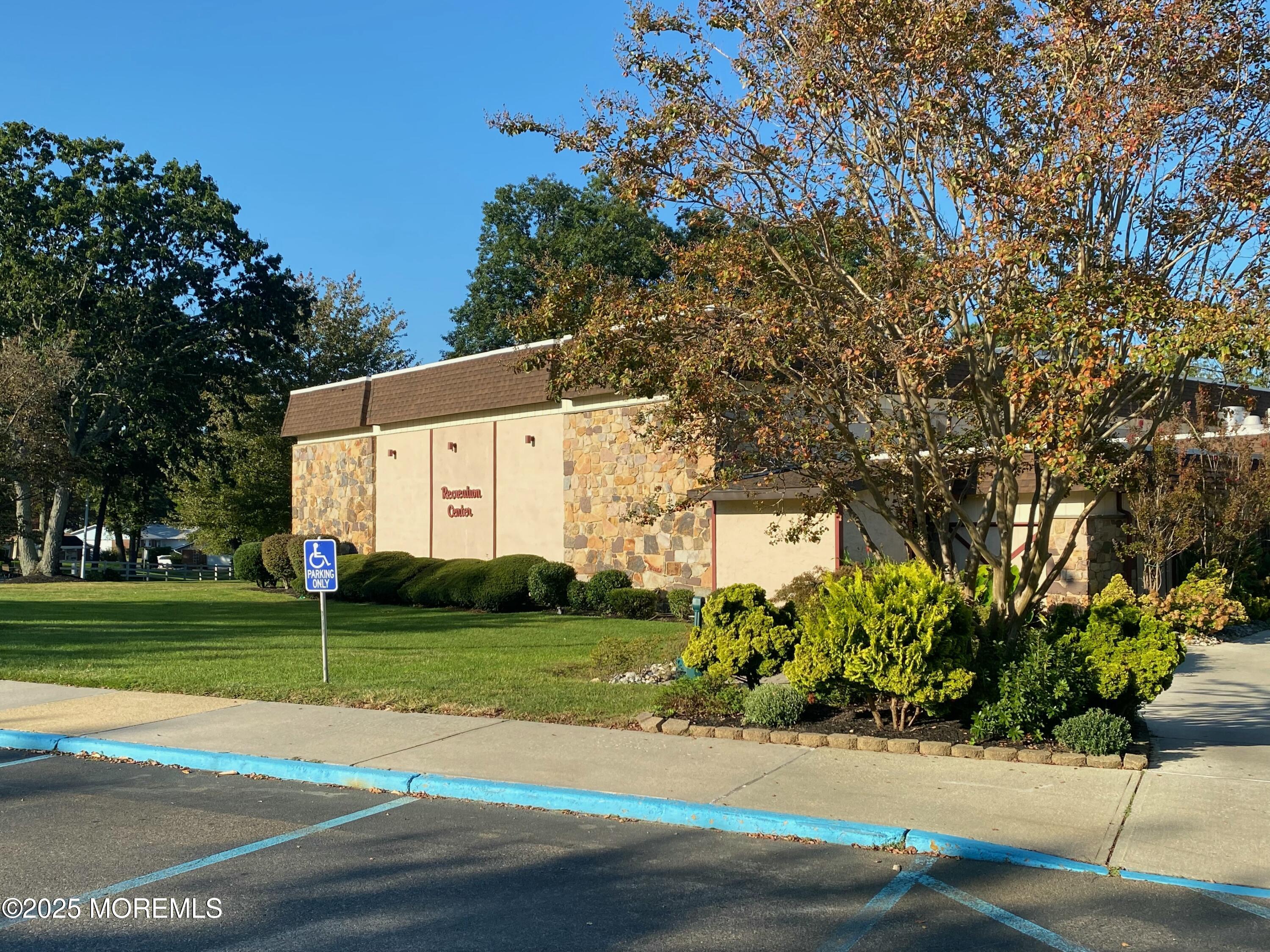 1244D Hamilton Court