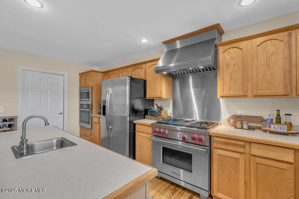 87 N Maple Avenue