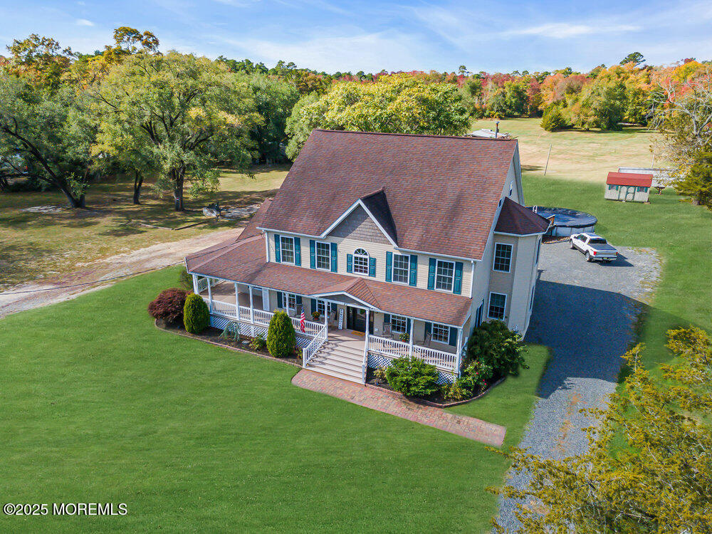 87 N Maple Avenue