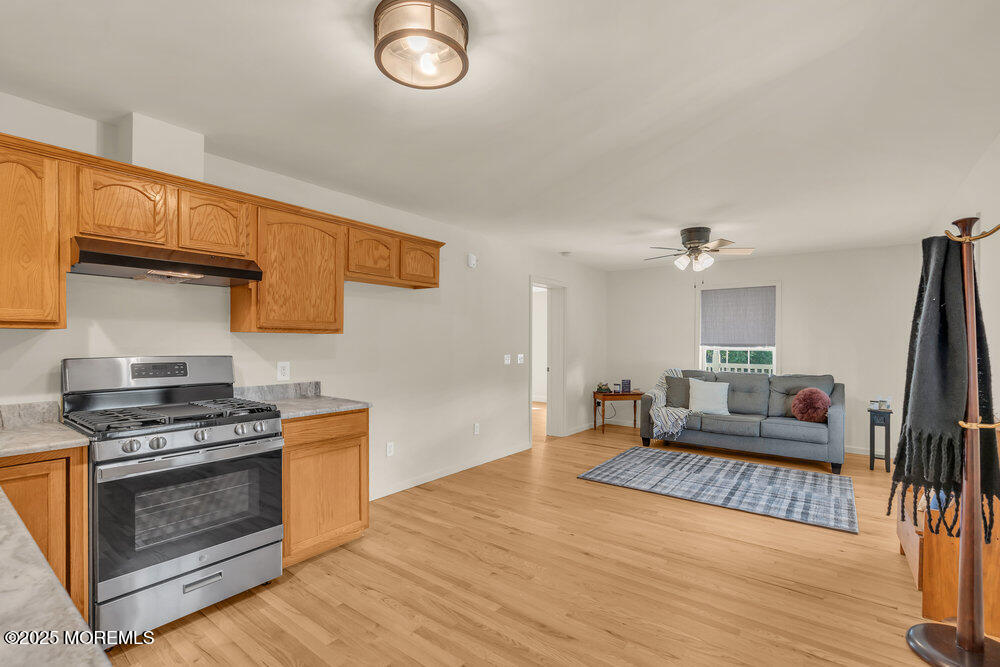 87 N Maple Avenue