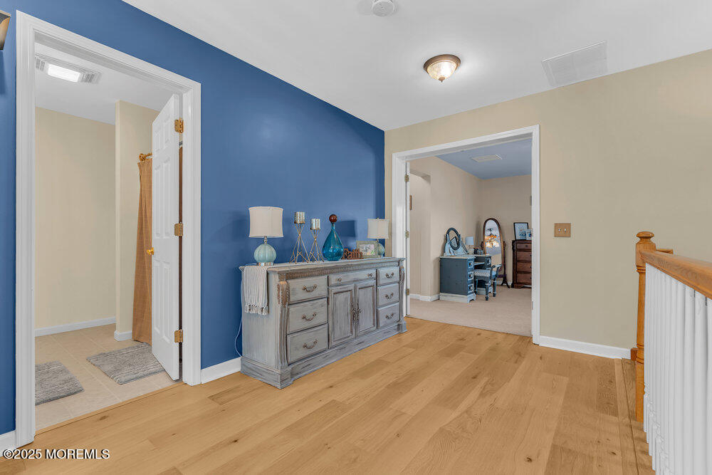 87 N Maple Avenue