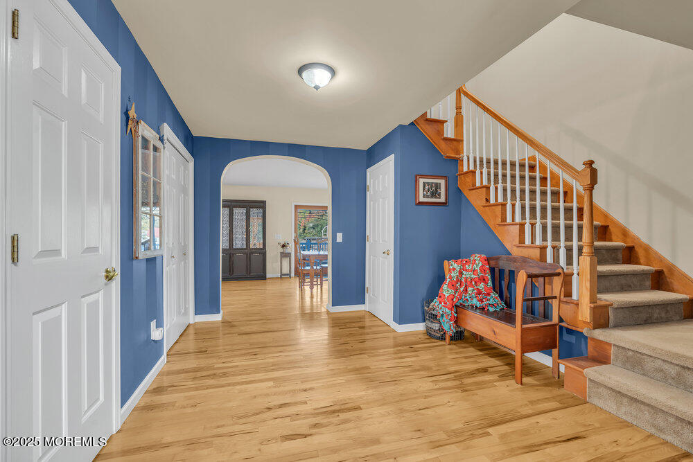 87 N Maple Avenue