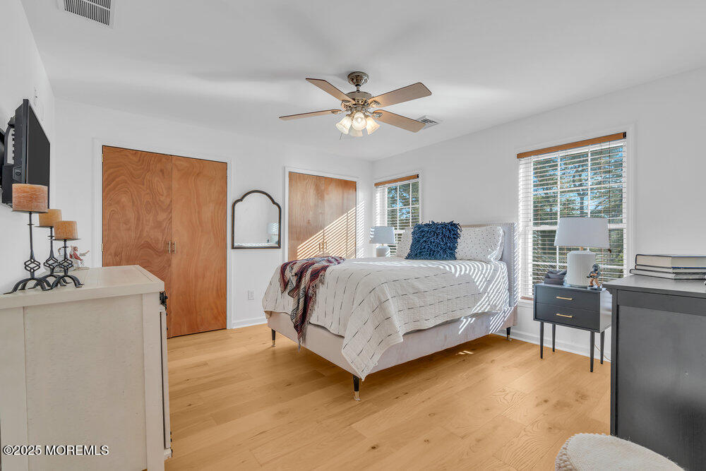 87 N Maple Avenue