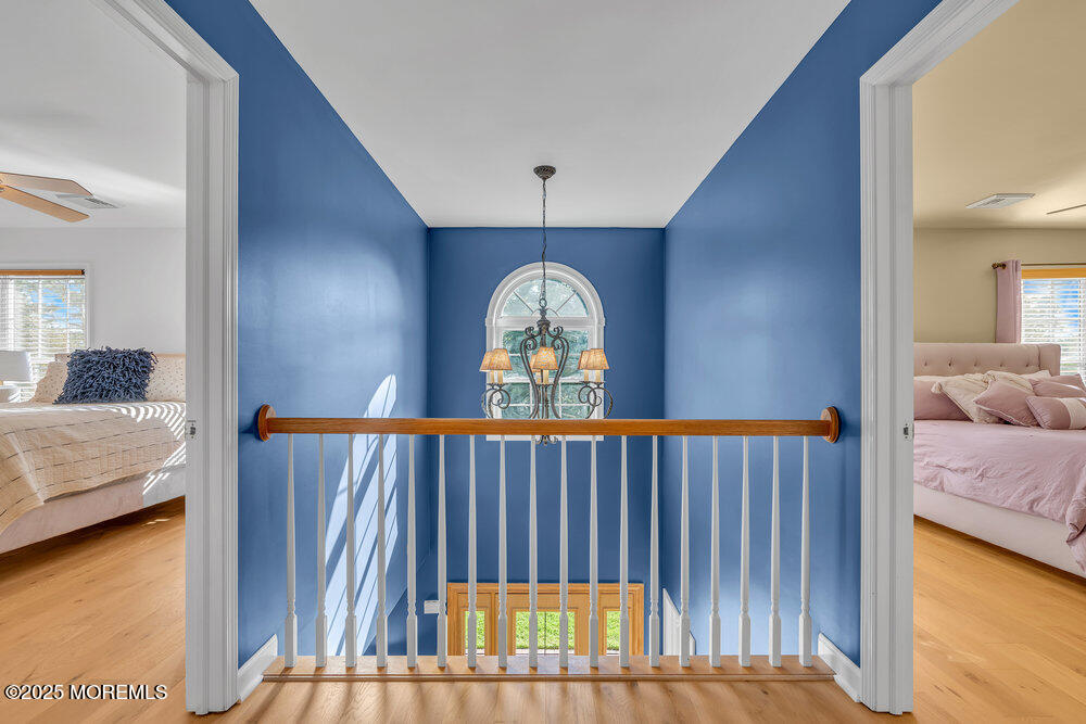 87 N Maple Avenue
