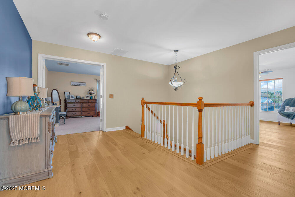 87 N Maple Avenue