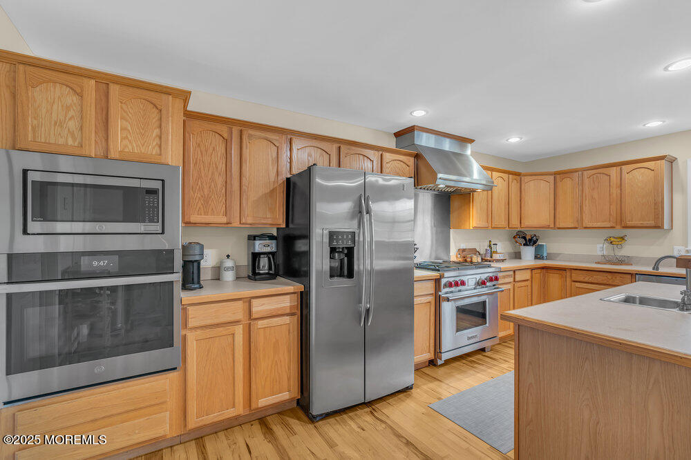 87 N Maple Avenue