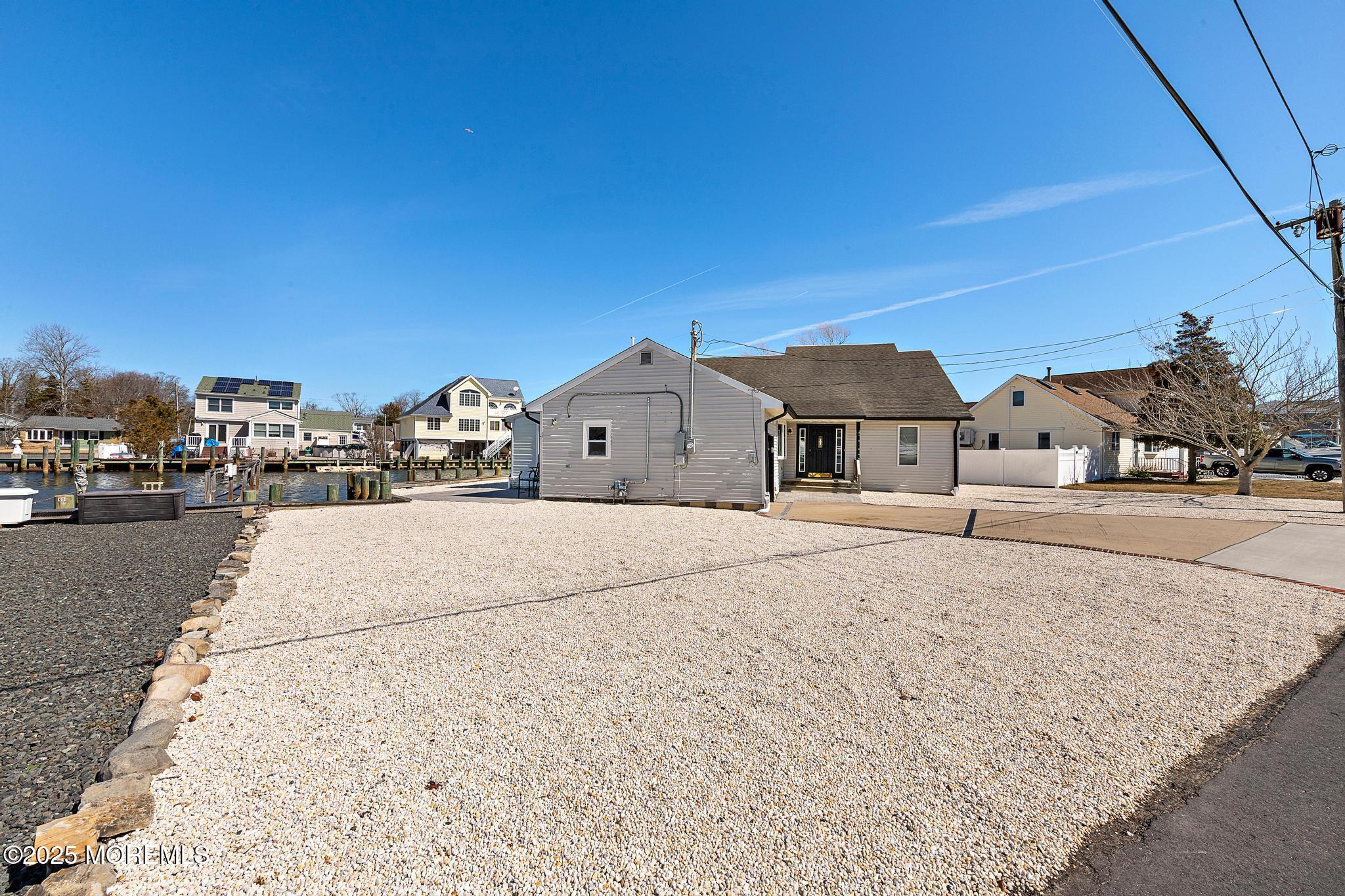 13 Bayview Drive