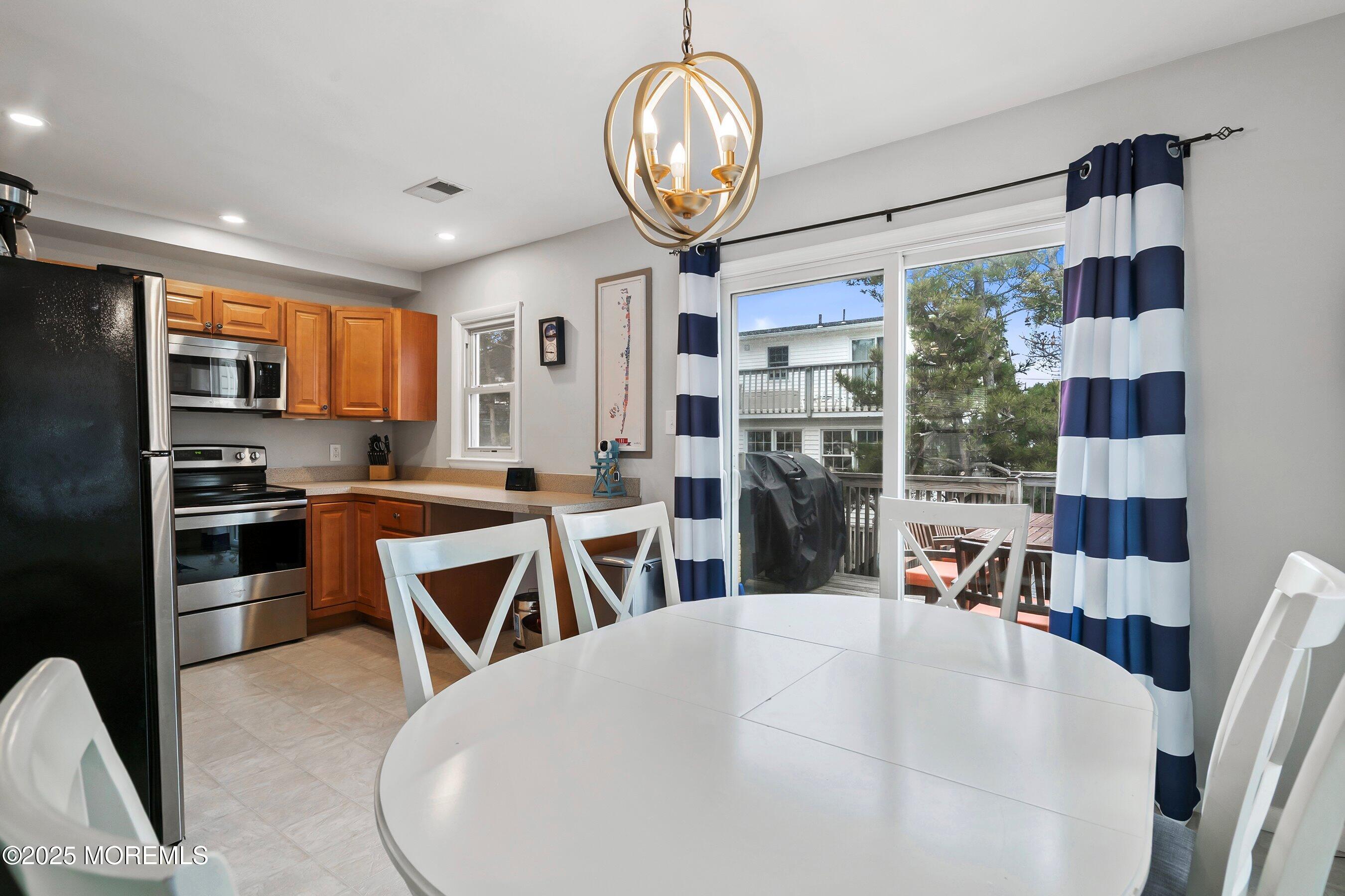 9 Carolina Avenue 2