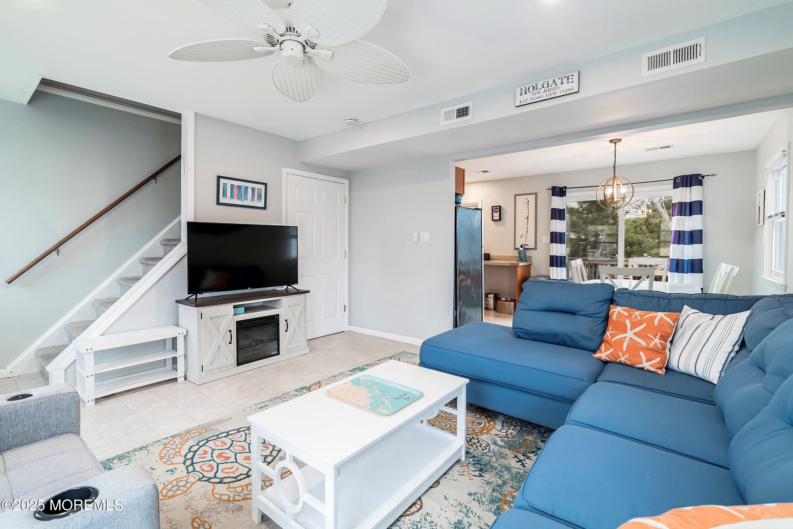9 Carolina Avenue 2