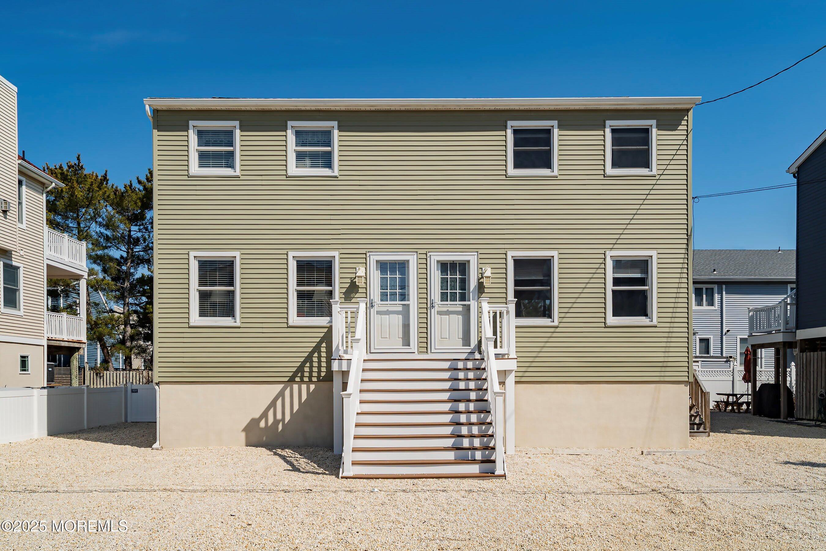 9 Carolina Avenue 2