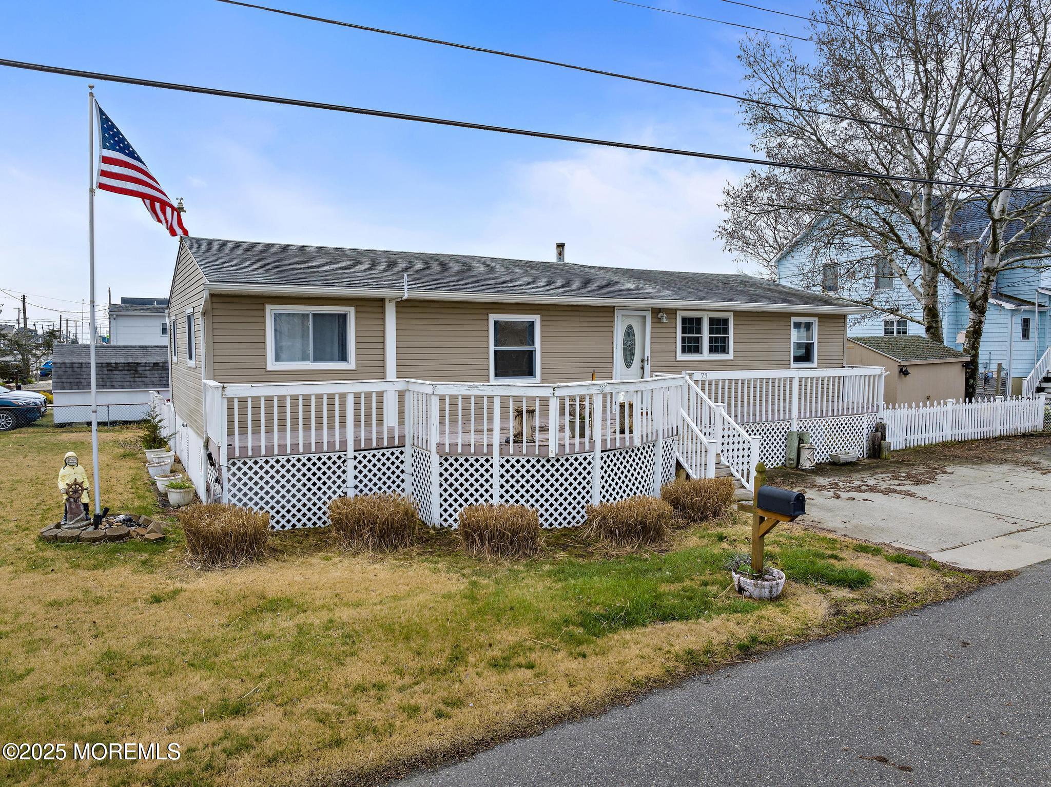 73 Dolphin Road
