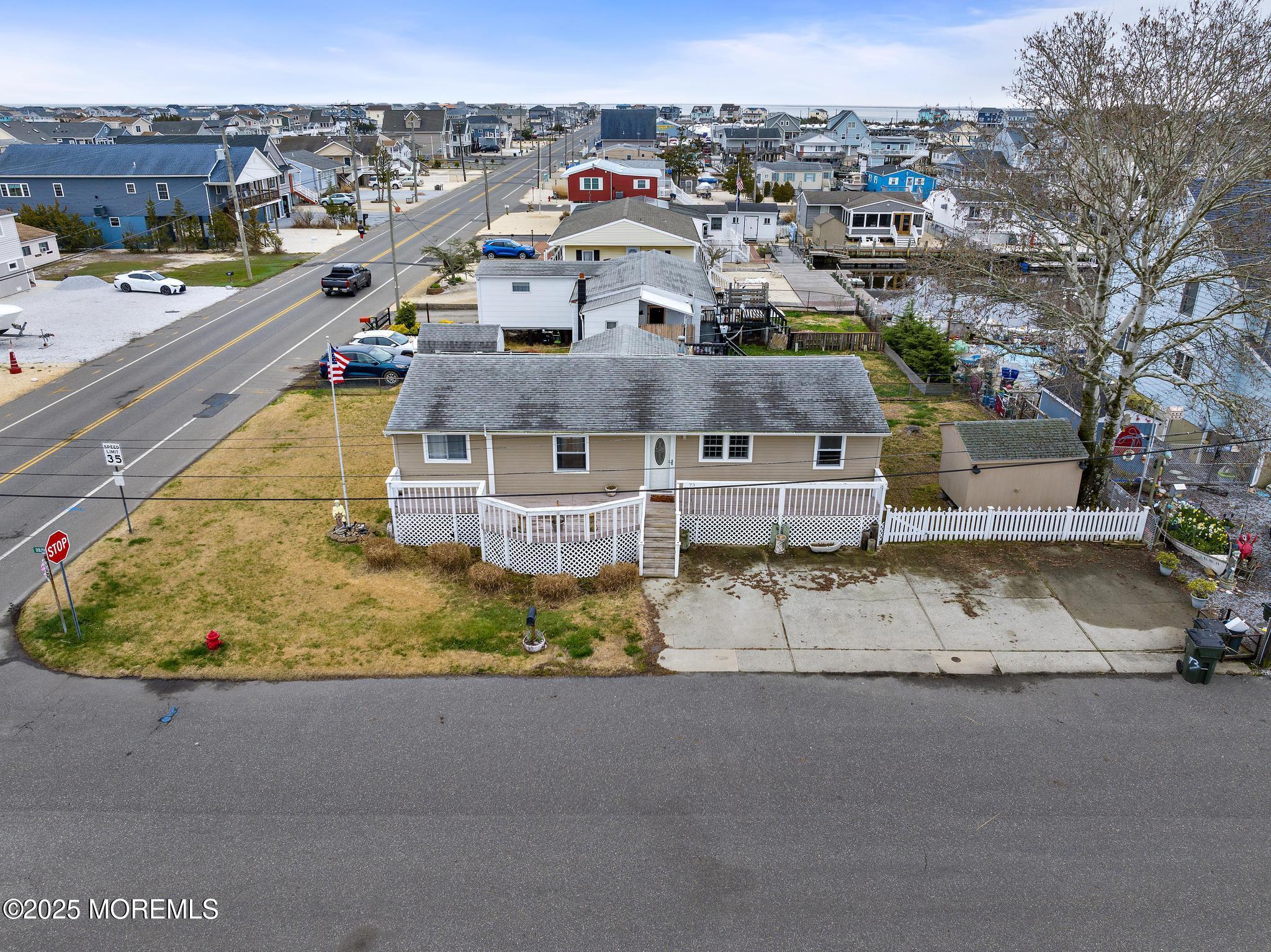73 Dolphin Road