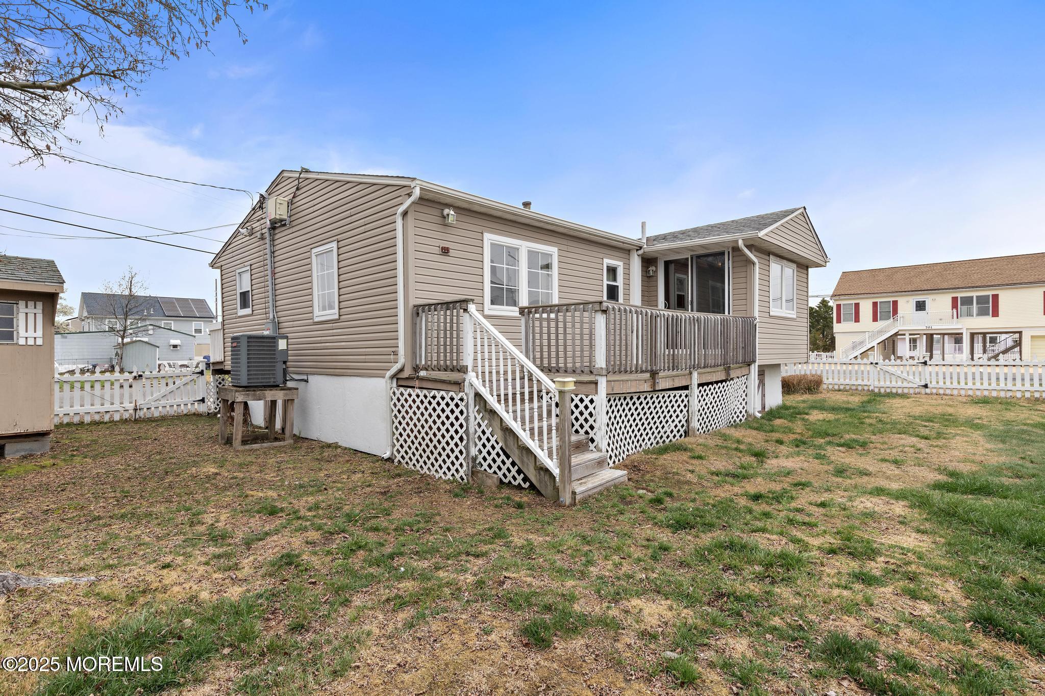 73 Dolphin Road