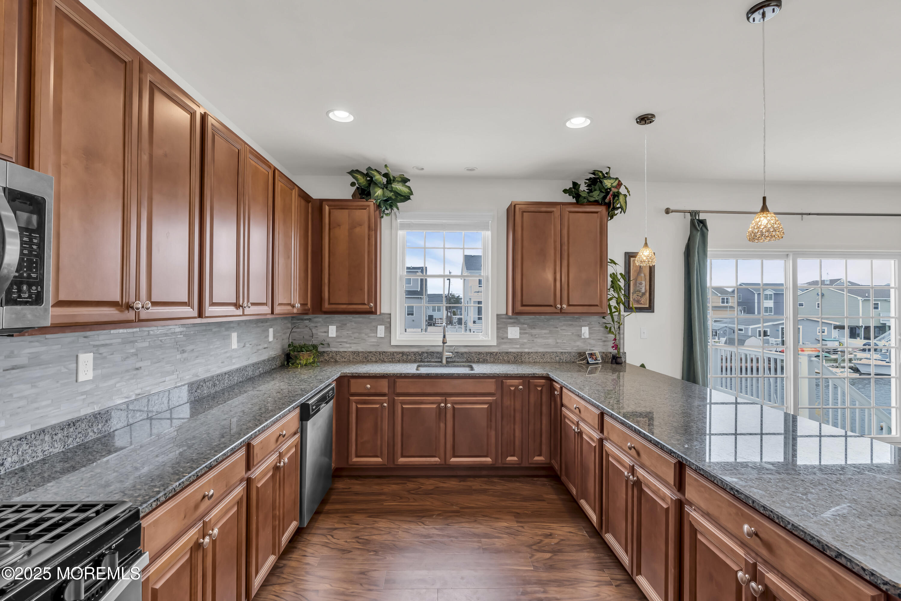 1099 Mill Creek