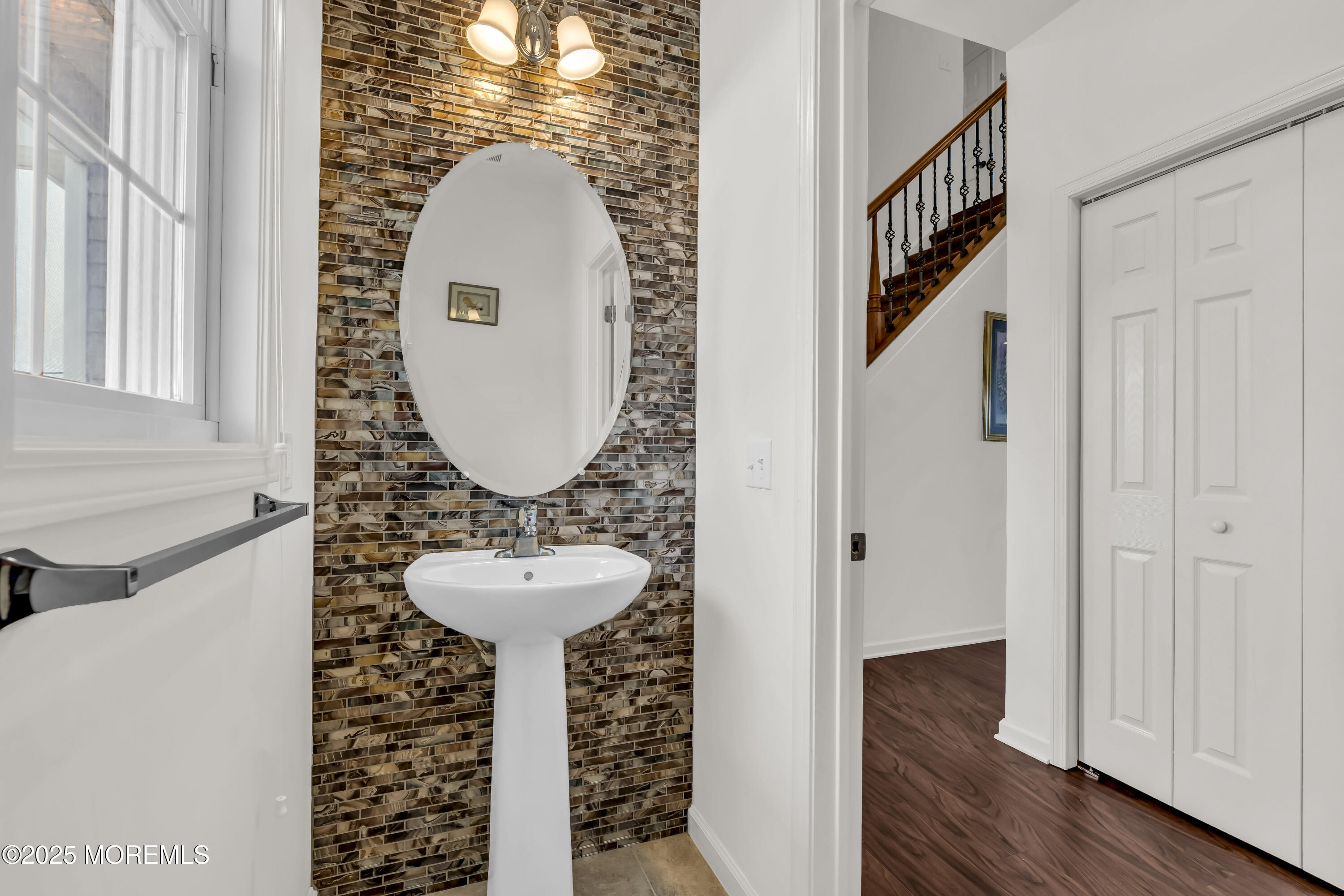 1099 Mill Creek