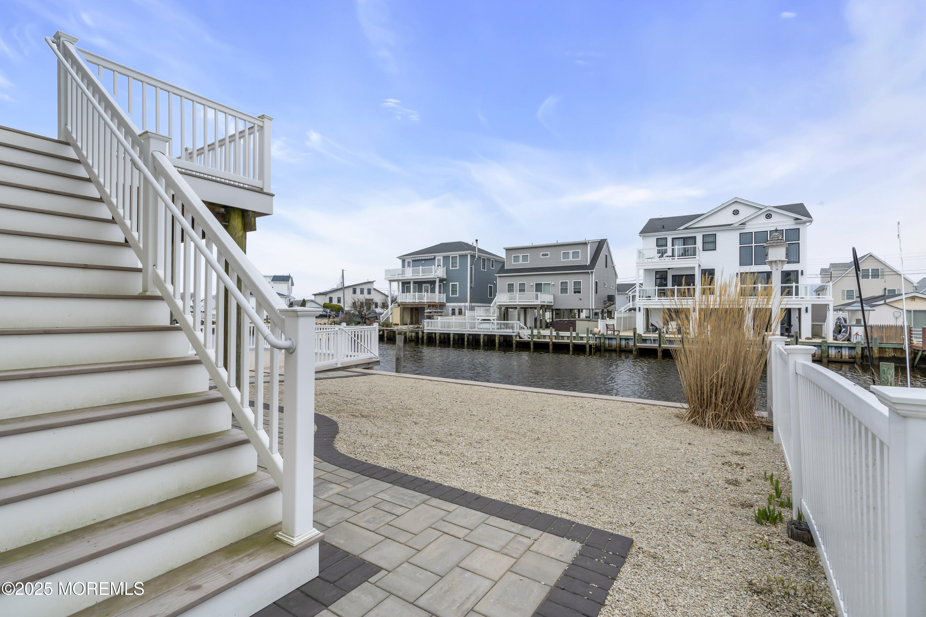 1099 Mill Creek