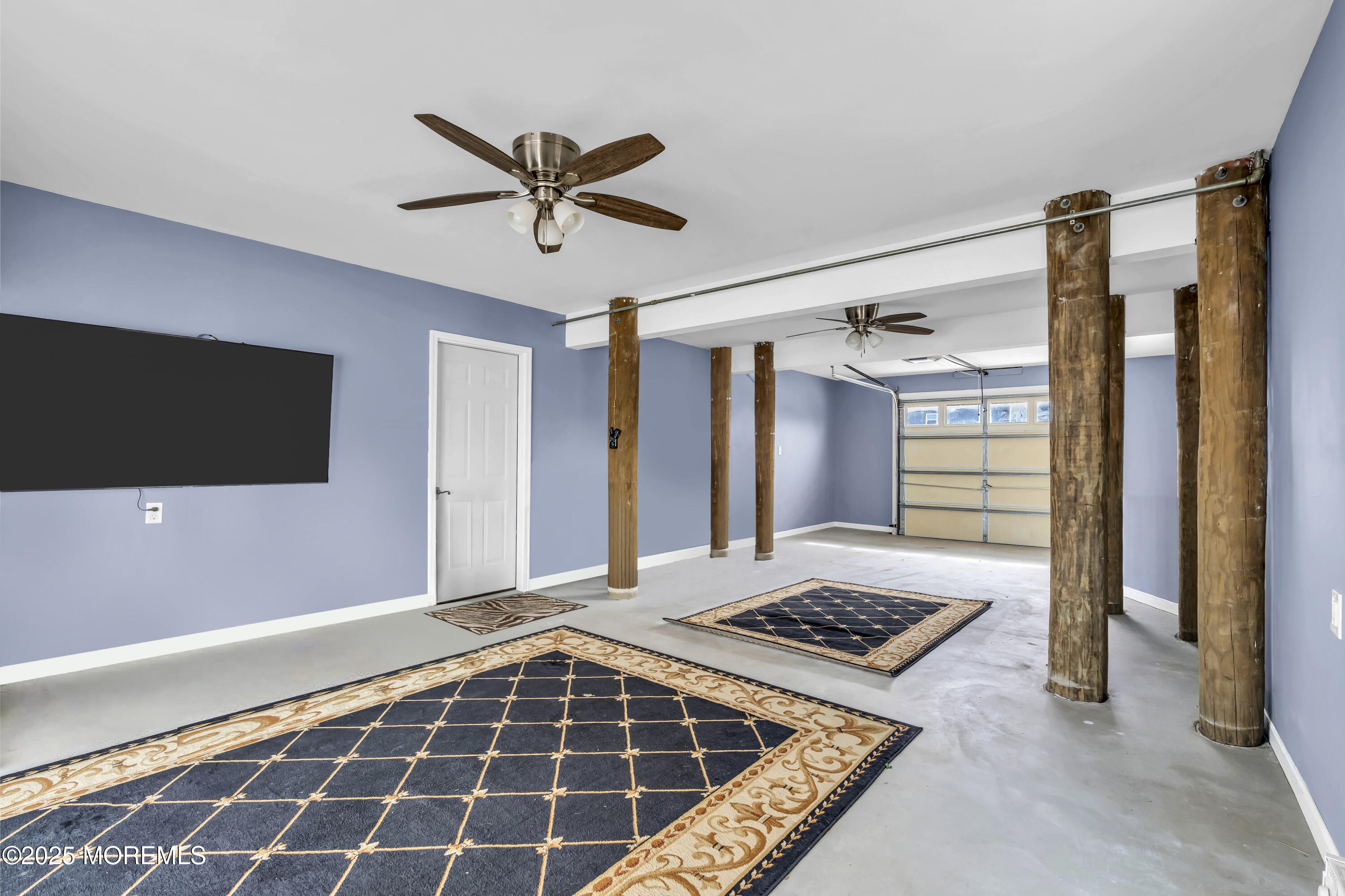 1099 Mill Creek