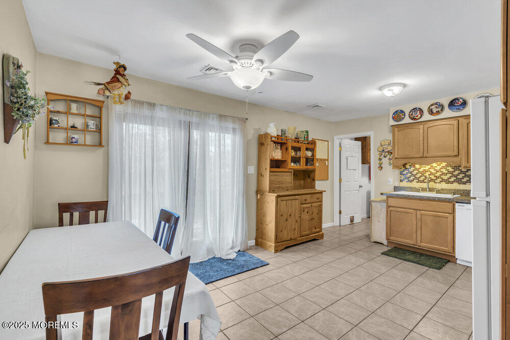 117 Bowsprit Road