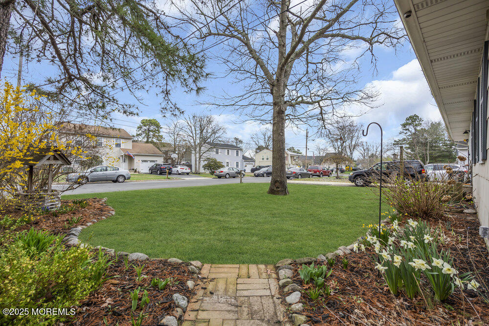 117 Bowsprit Road