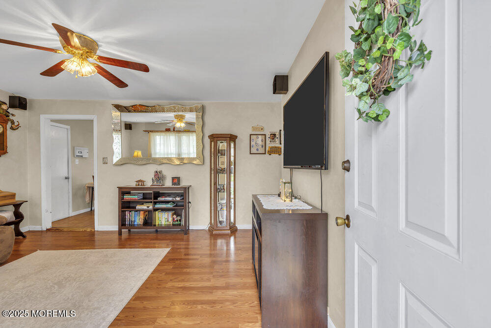 117 Bowsprit Road