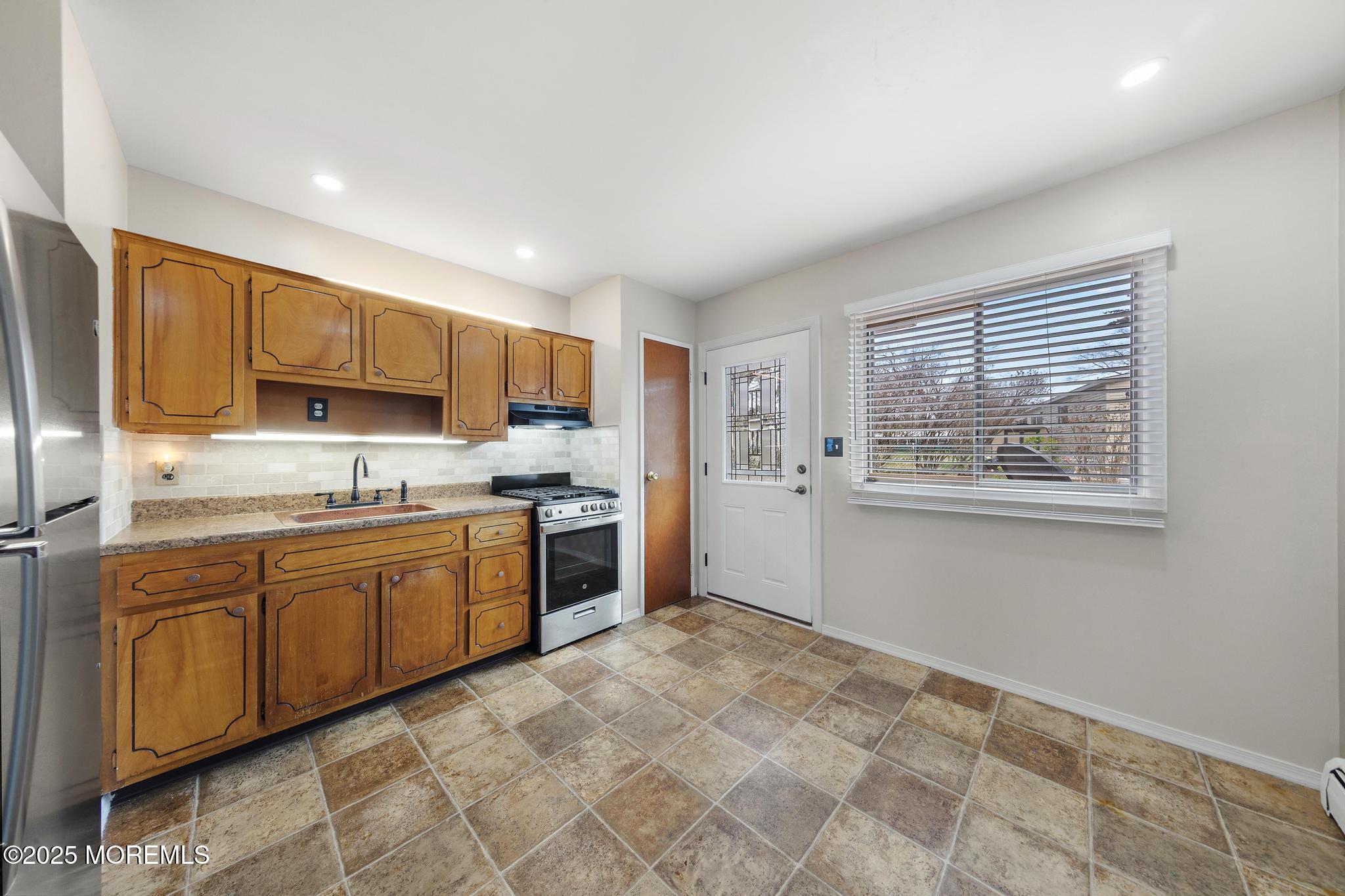 14B S Heron Street