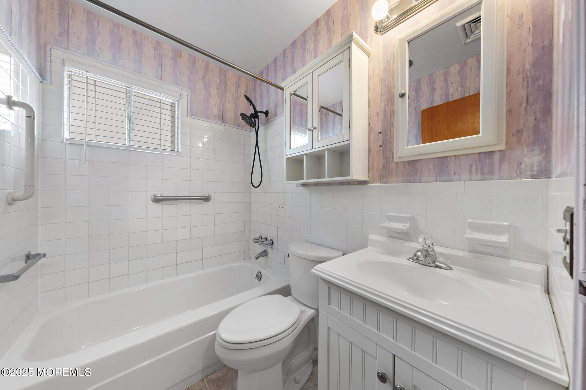 14B S Heron Street
