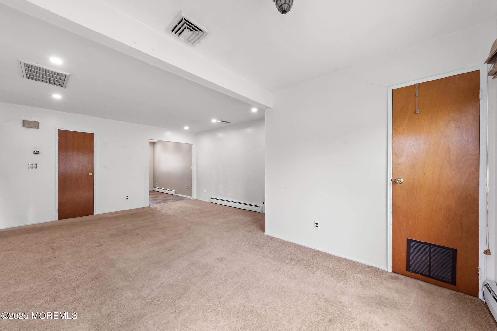 14B S Heron Street