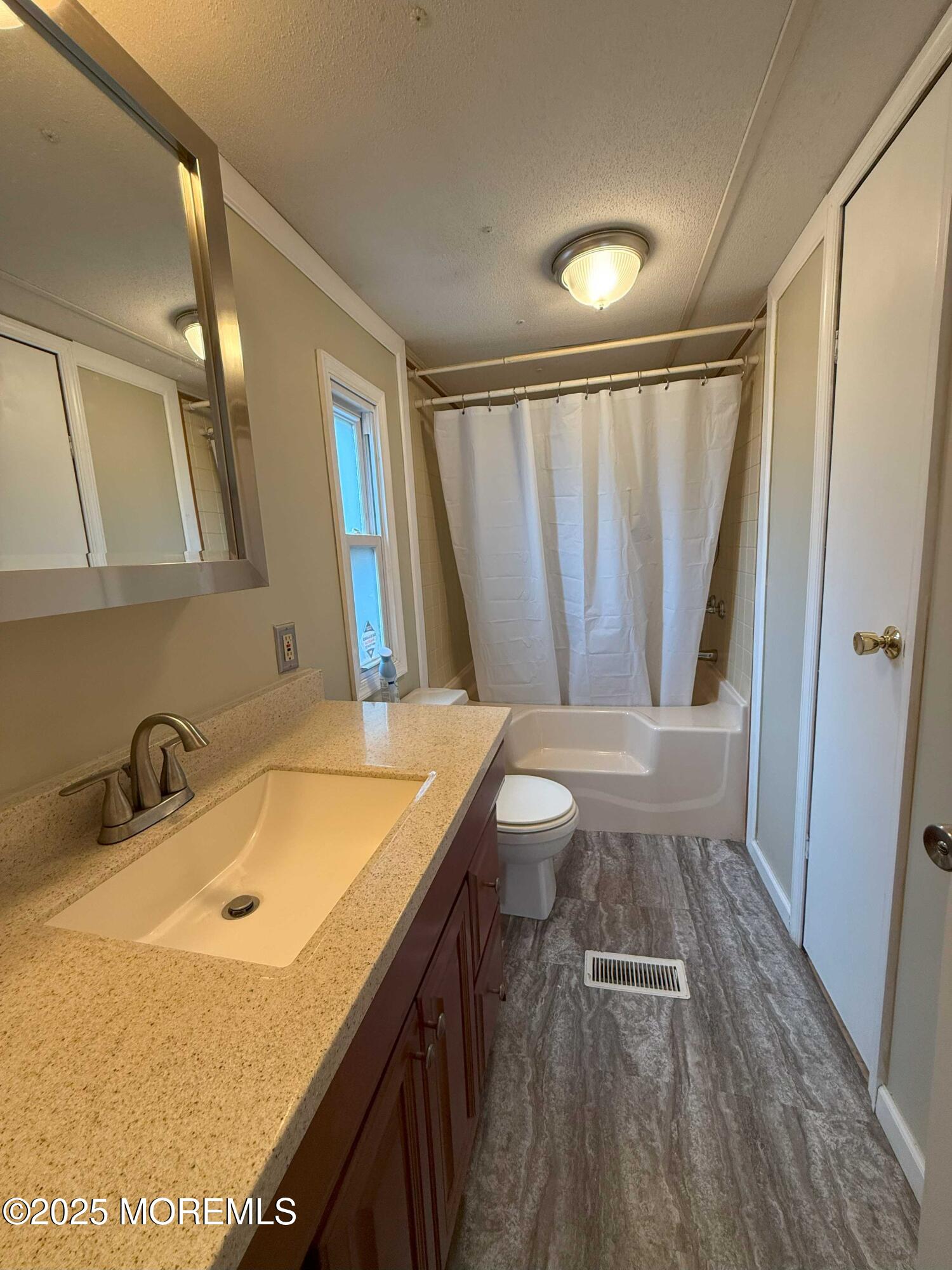 3543 Weymouth Road