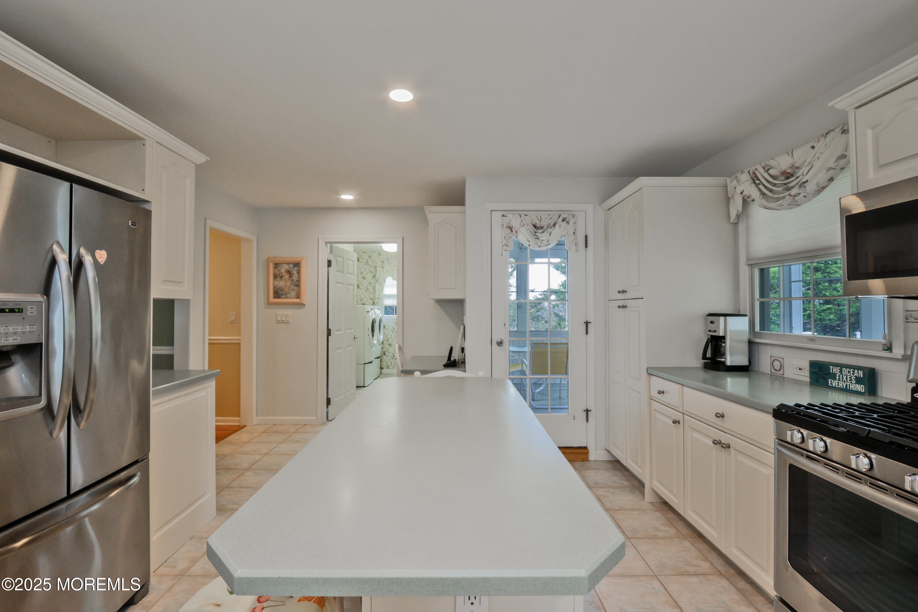 12 E 25th Street