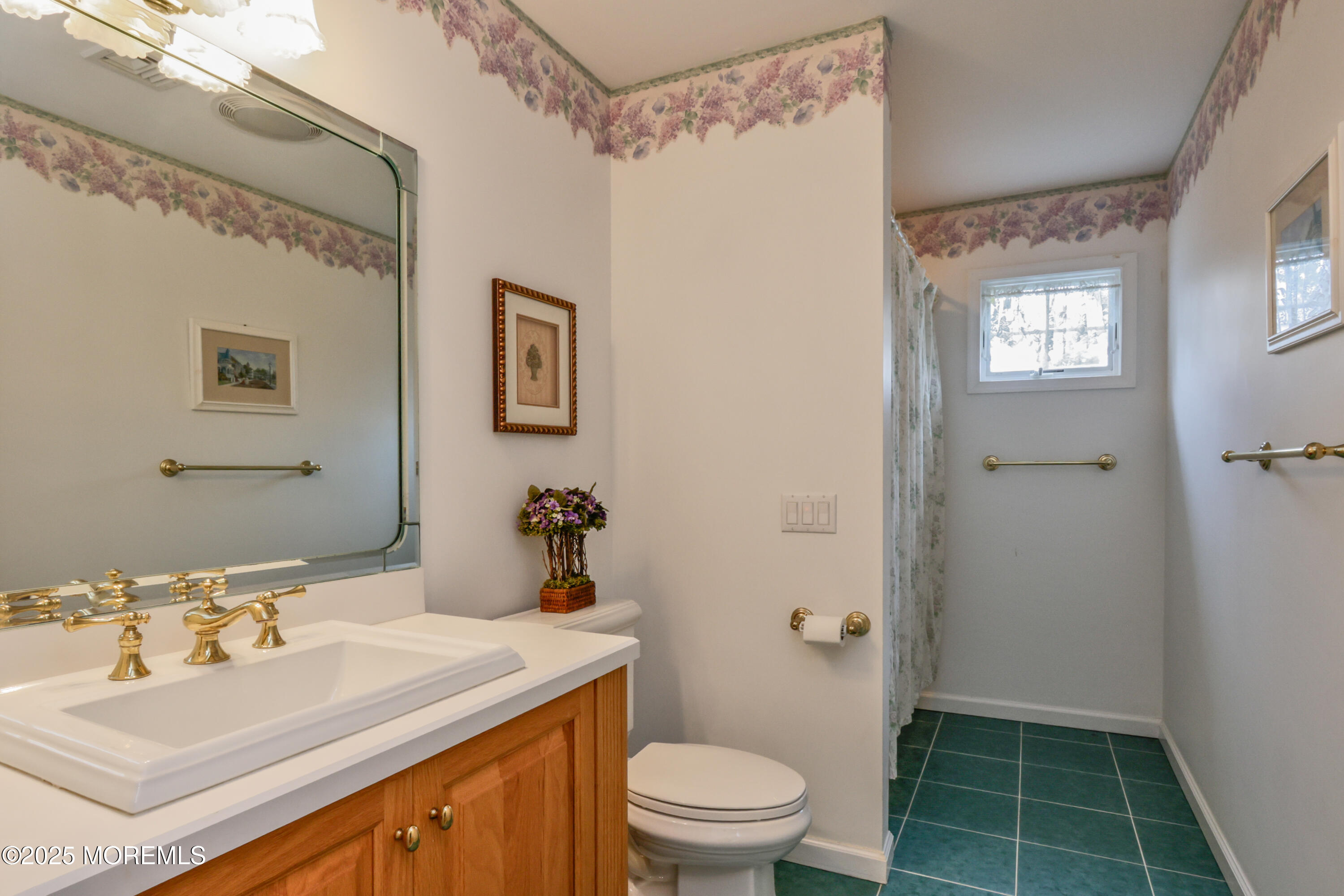 12 E 25th Street