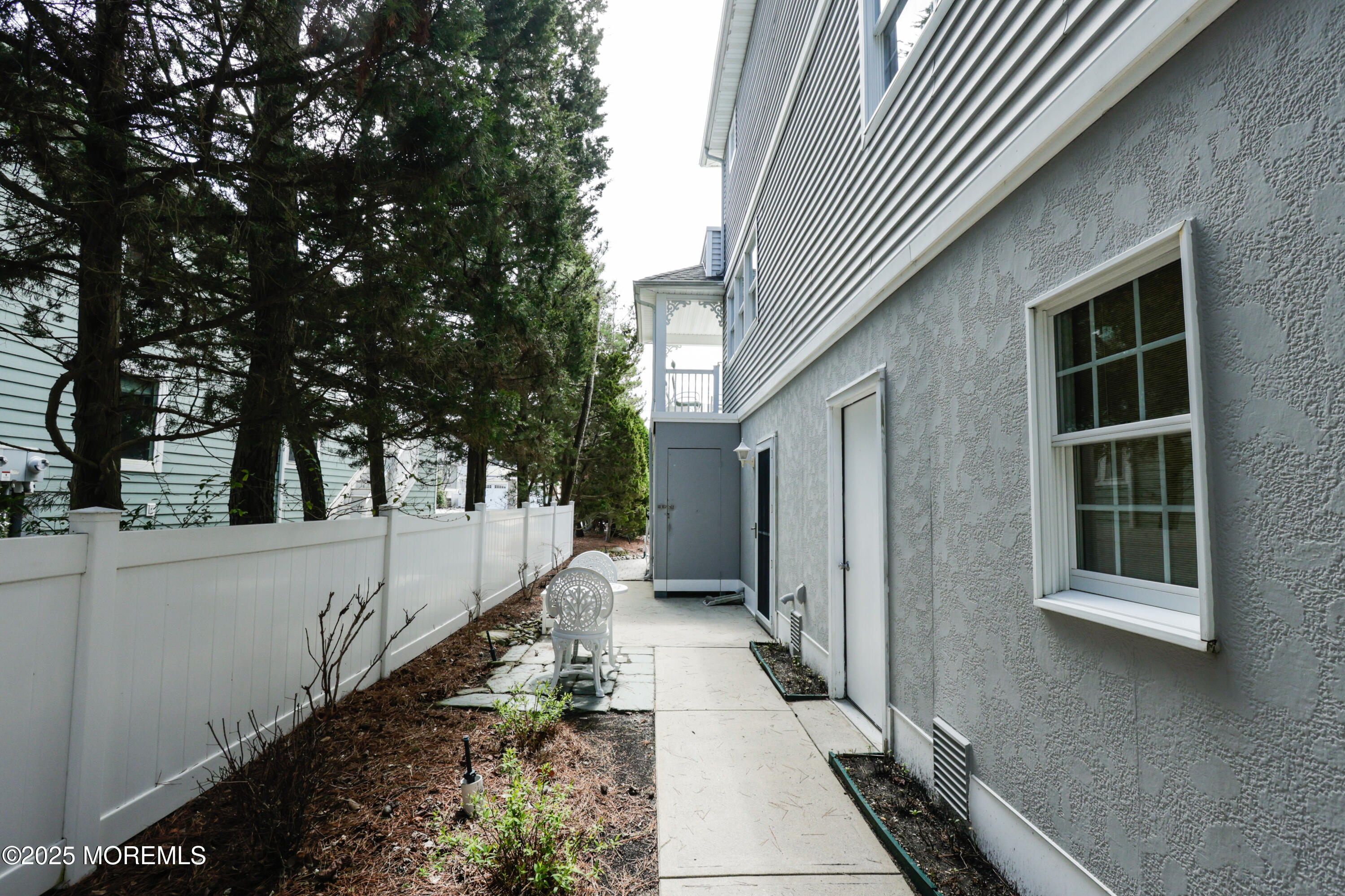 12 E 25th Street