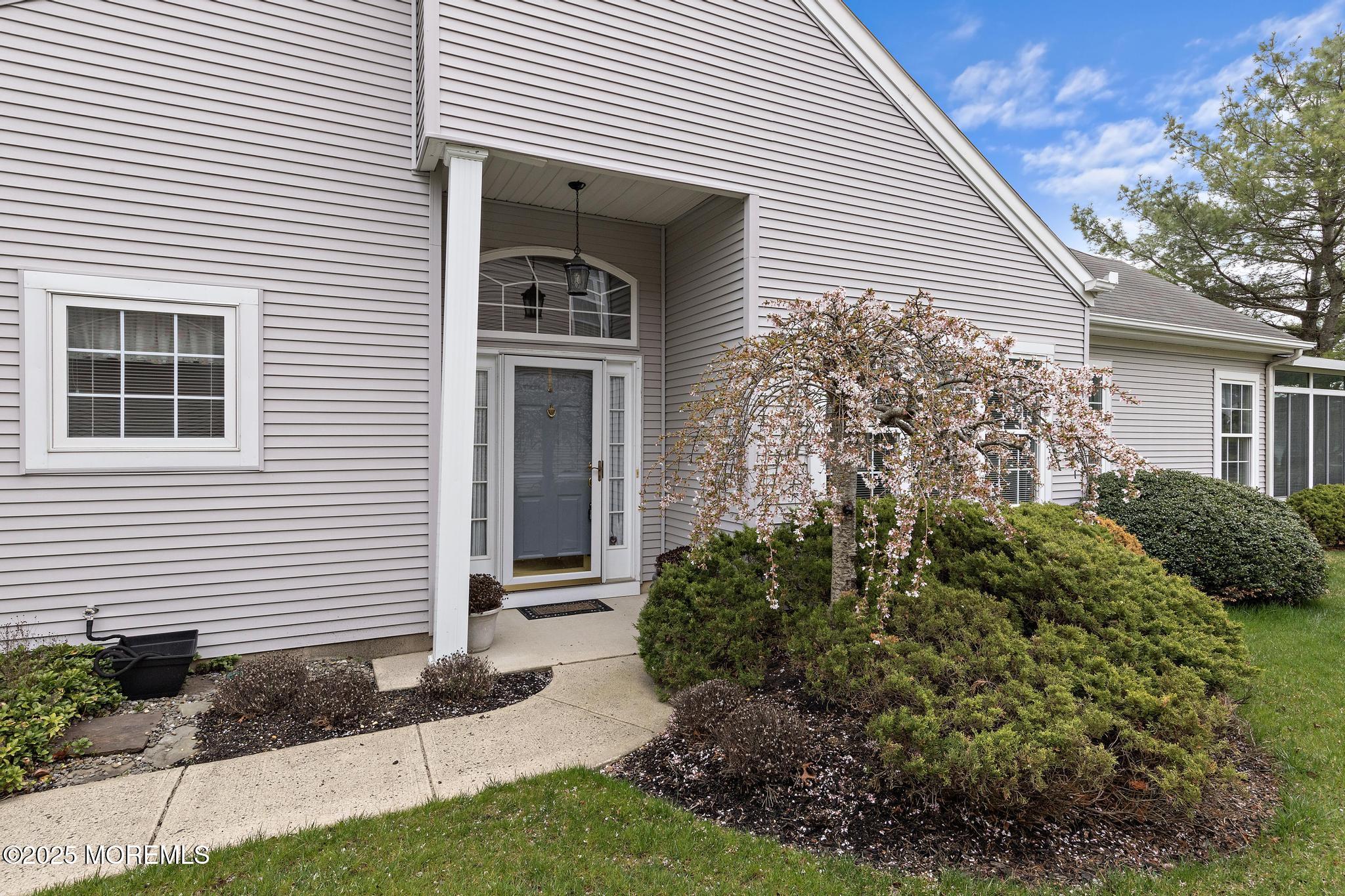 7 Edgeworth Circle